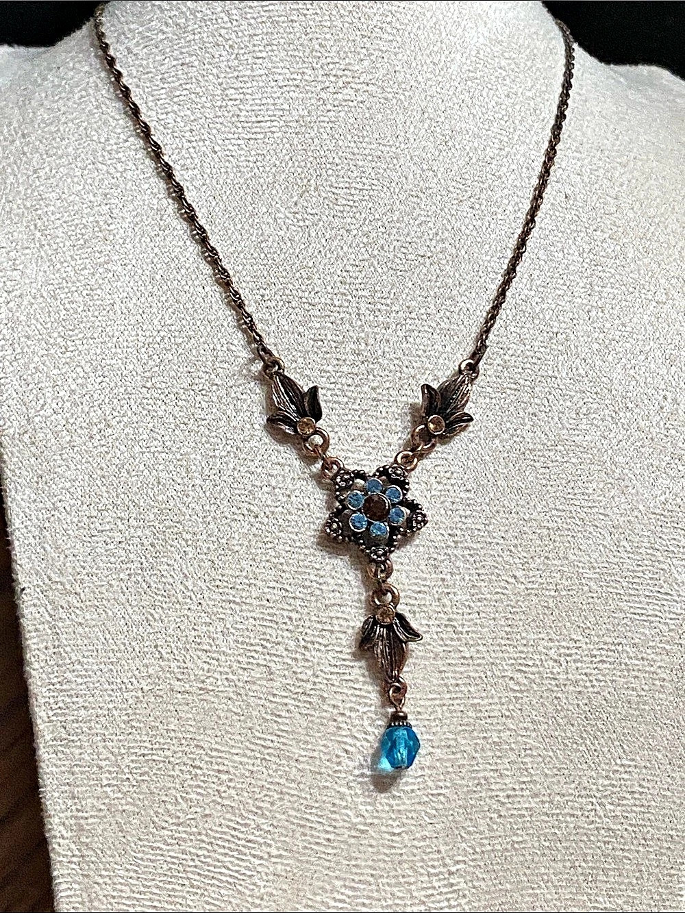 VTG 1928 Floral Blue Stone Pendant Necklace
